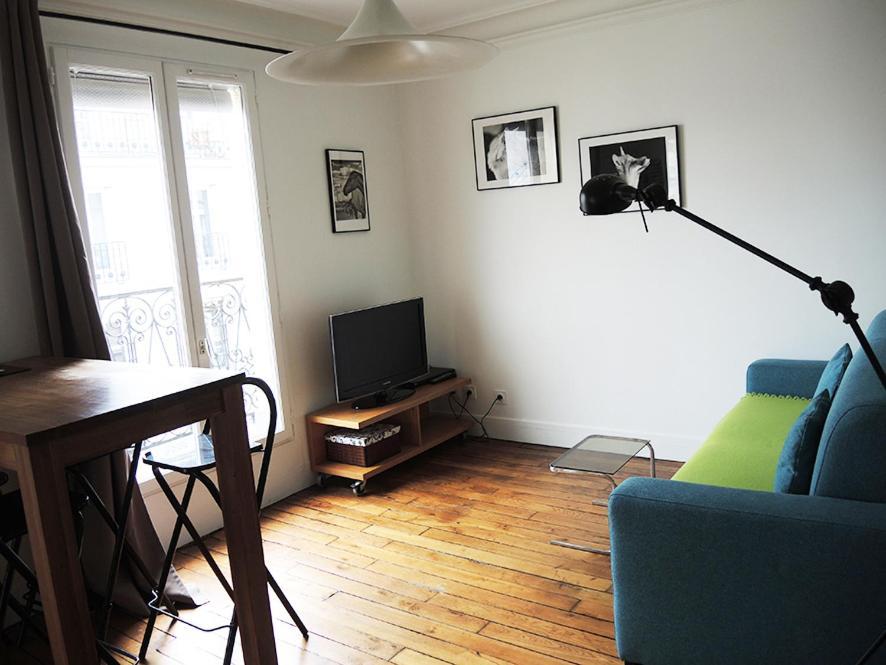 2 Pieces Avec Balcon Plein Sud Apartment ปารีส ภายนอก รูปภาพ
