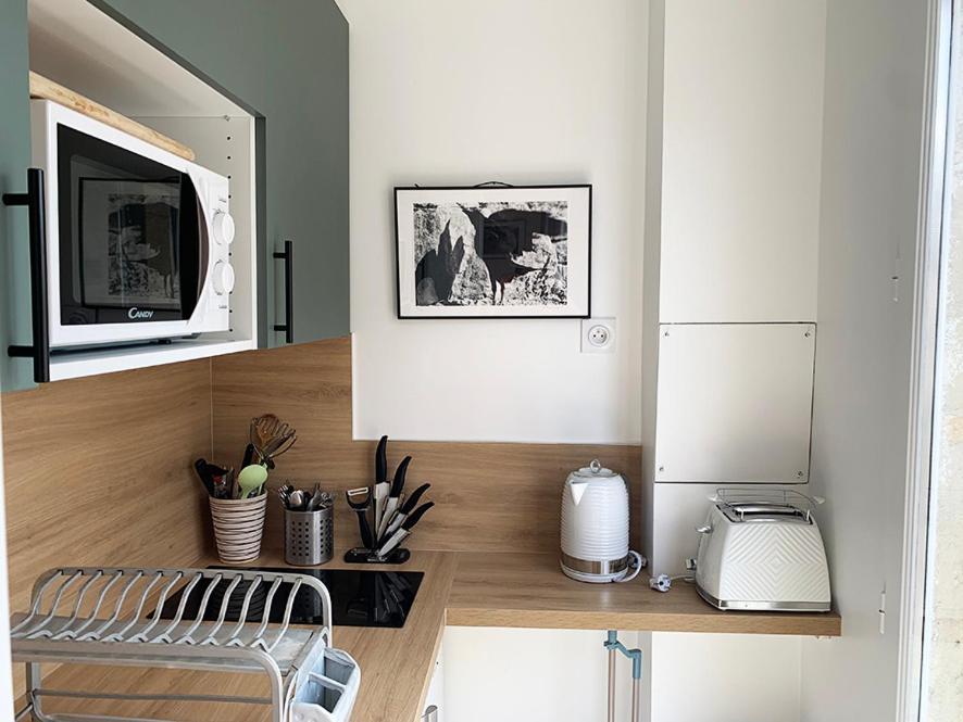 2 Pieces Avec Balcon Plein Sud Apartment ปารีส ภายนอก รูปภาพ